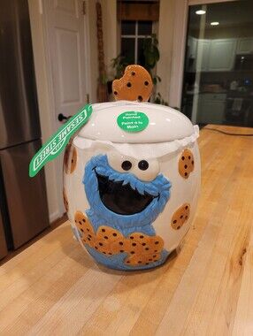 NEW Sesame Street Hand-Painted Cookie Monster Ceramic Cookie Jar